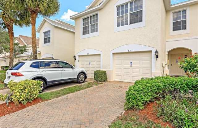 836 Hampton Cir Gallery 2