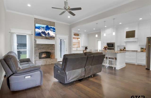 11771 Jayden Ln Gallery 3