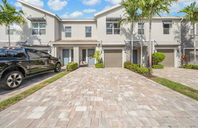 8813 Via Mar Rosso - 8813 Via Mar Rosso, Palm Beach County, FL 33467