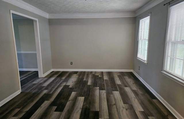 745 Queen Ann Gallery 2