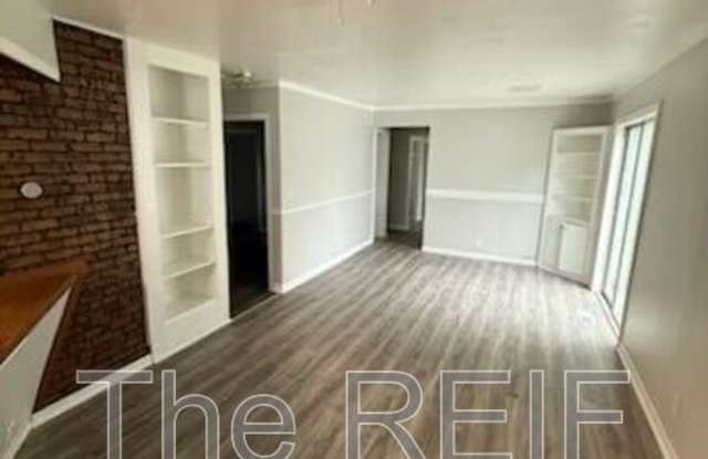 3111 Colorado Ave photos photos