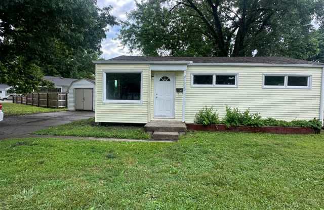 3 BEDROOM 1 BATH near Miami University Gallery 1