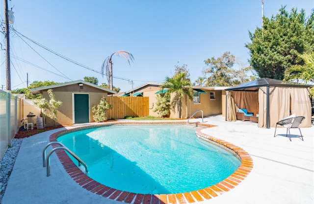 6024 W BURKE STREET photos photos