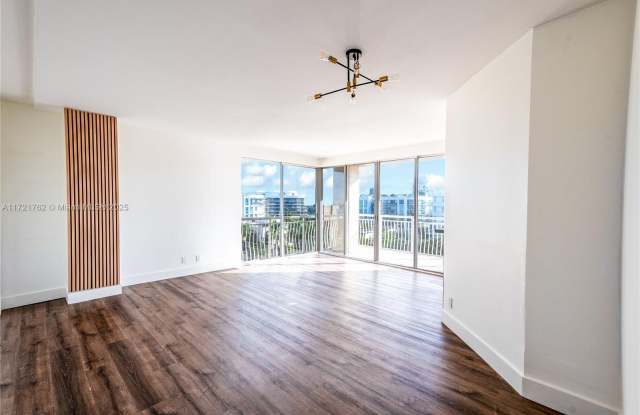 10140 W Bay Harbor Dr Gallery 3