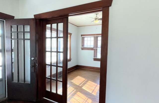 Spacious 3 Bedroom, 2 Bath Home Gallery 4
