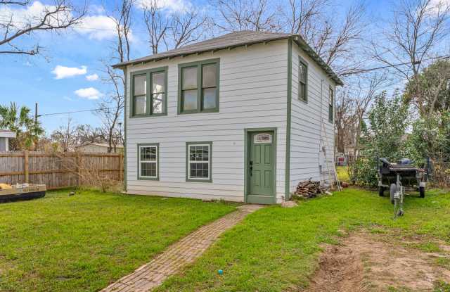 1320 North 9th Street - B - 1320 North 9th Street, Waco, TX 76707