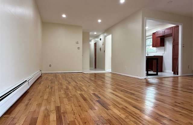 164 84 Ave Gallery 2