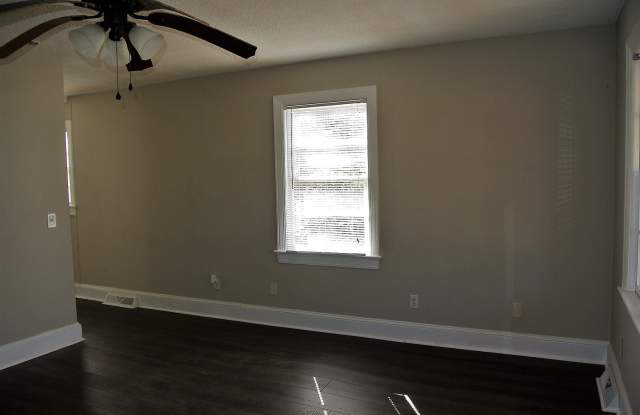 1165 First Street Ext photos photos