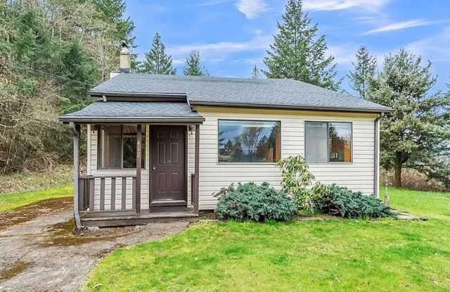412 Church Street ~ Country Living with City Convenience Gallery 1