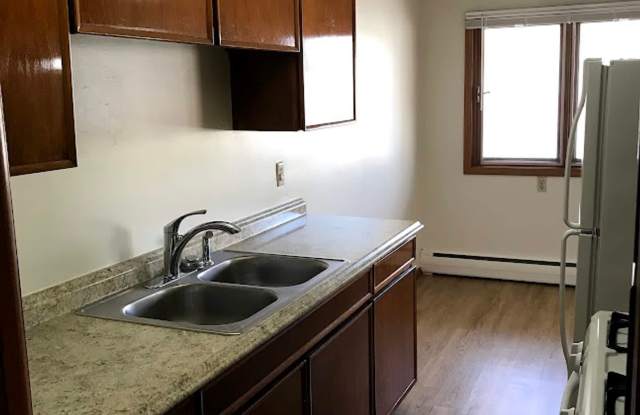 4001 West 31st St. (Saint Louis Park) Gallery 3