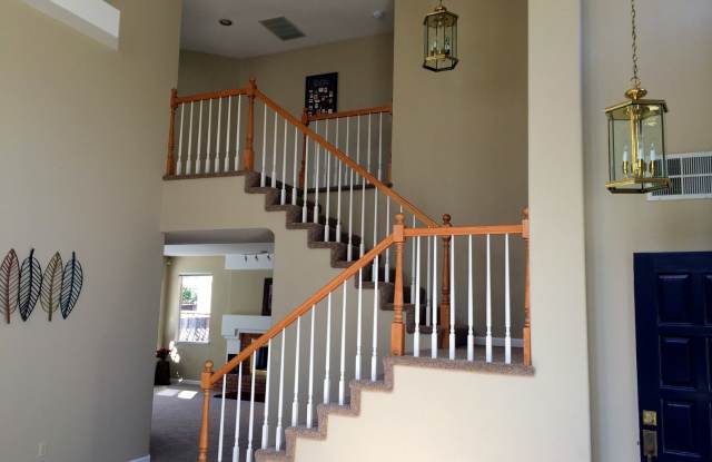 Beautiful 4Br 3Bth near Bart Gallery 3