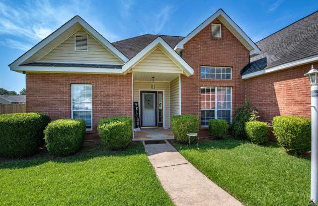 225 Autumn Woods Drive Gallery 1