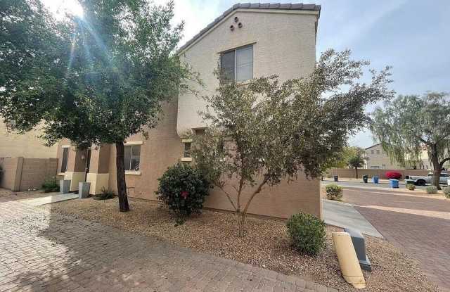 1332 E DUNBAR Drive Gallery 2