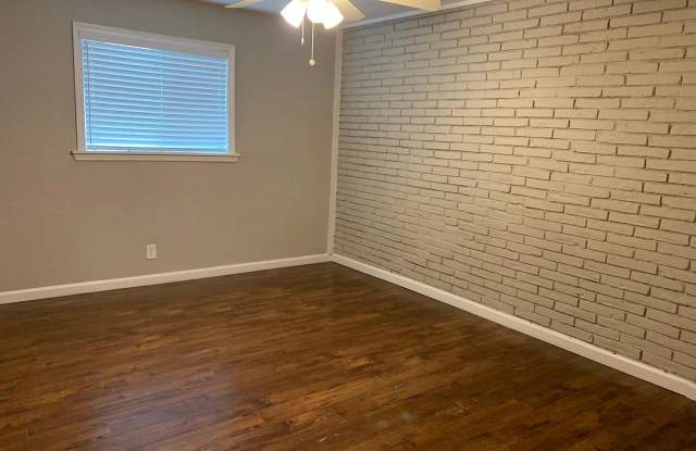 Newport Apartments Gallery 4
