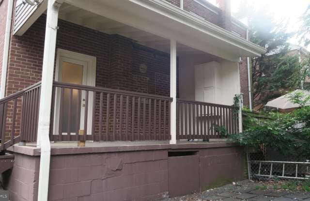 22 E MYRTLE STREET Gallery 4