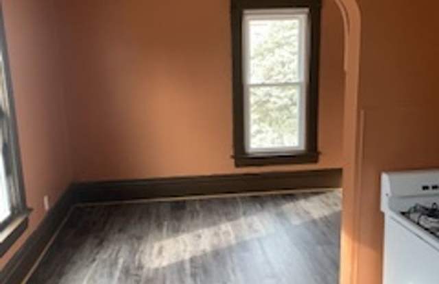 43 1/2 Mulberry St photos photos