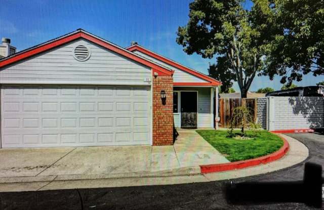 27 Town Square Place photos photos