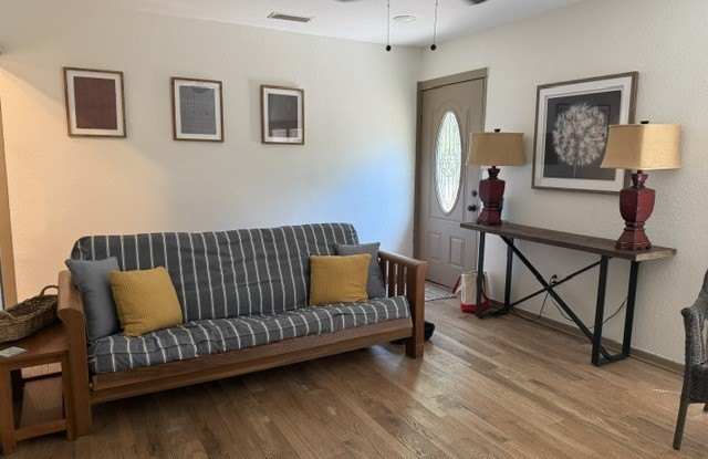 6870 Briar Road Gallery 4