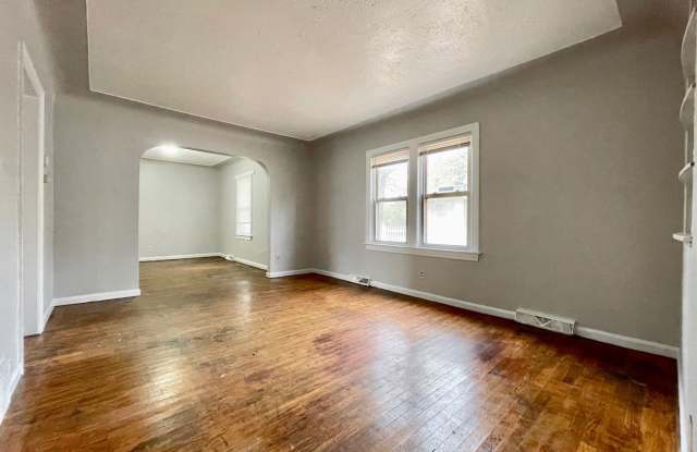 Two Bedroom Home in Muskegon photos photos