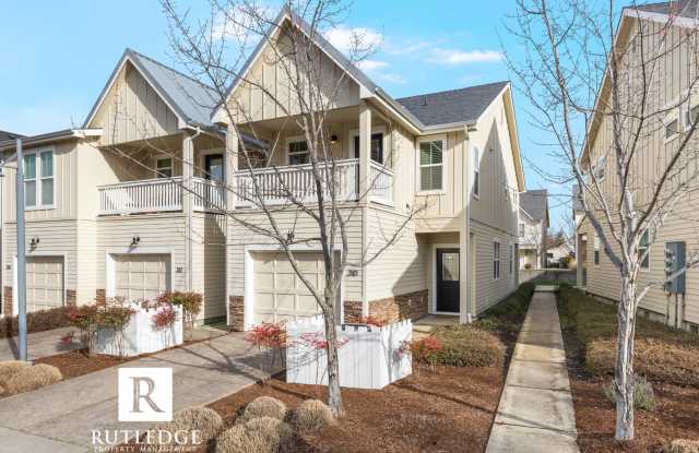 Gorgeous Townhome in Historic Jacksonville / 2 Master Suites photos photos