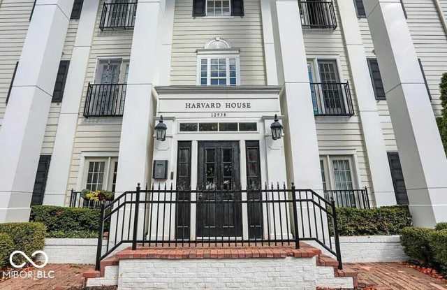 12938 University Crescent photos photos