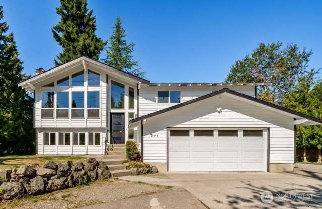 Private 4 bedroom home with RV and boat parking! photos photos