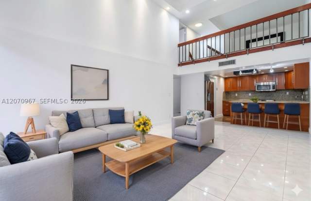 20347 W Country Club Dr Gallery 2