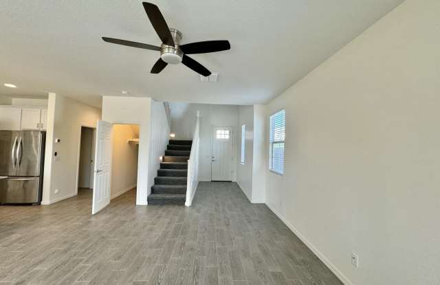 905 S CANAL Drive Gallery 4
