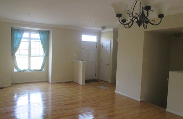 20838 SHAMROCK GLEN CIRCLE Gallery 4