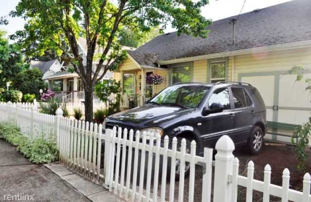 725 NW Birch Street Gallery 2