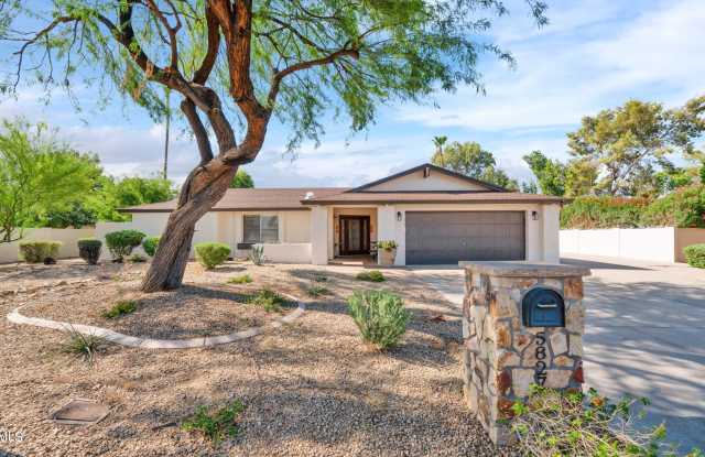 5827 E Ludlow Drive - 5827 East Ludlow Drive, Phoenix, AZ 85254