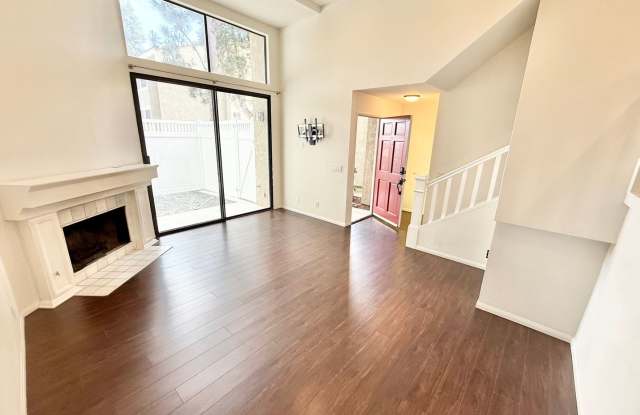 Beautiful 3 bed/3 bath In Costa Mesa photos photos