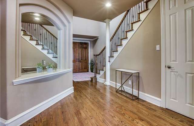 4316 Castle Rock Court Gallery 2