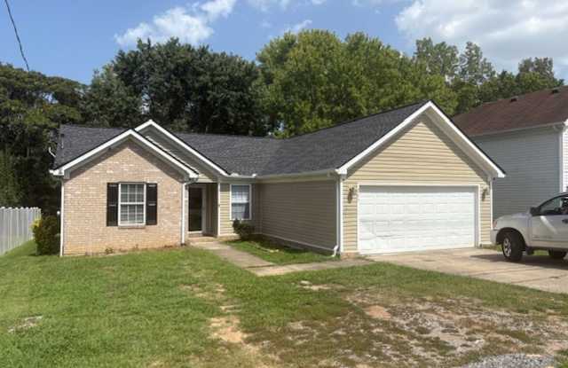 COMING SOON-209 Bill Stewart Blvd, 1250sf, 3BR/2BA + garage photos photos