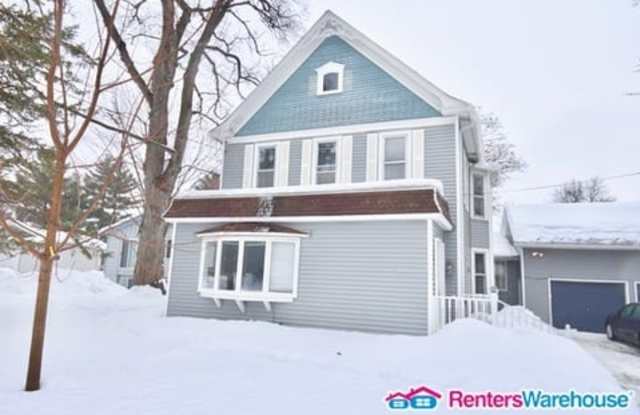 5860 Main St W - 5860 Main Street West, Maple Plain, MN 55359