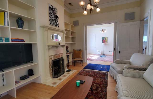 Noe Valley Beautifully Updated Top Floor Two Bedroom w. Chef's Kitchen and Laundry photos photos