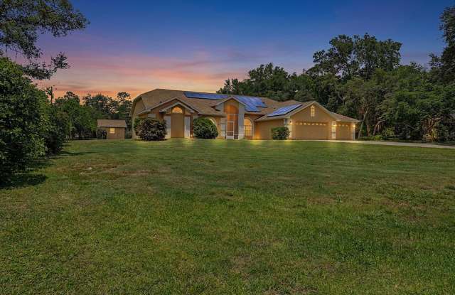 Resort Style Living- 4/2 Private Pool in Rainbow Springs Woodlands Gallery 3