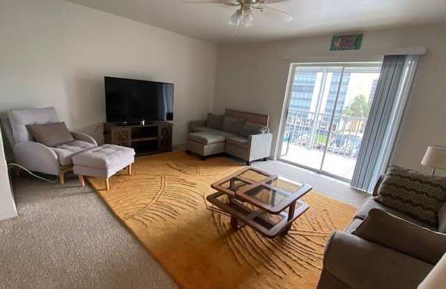 4521 Bay Beach Lane Gallery 4