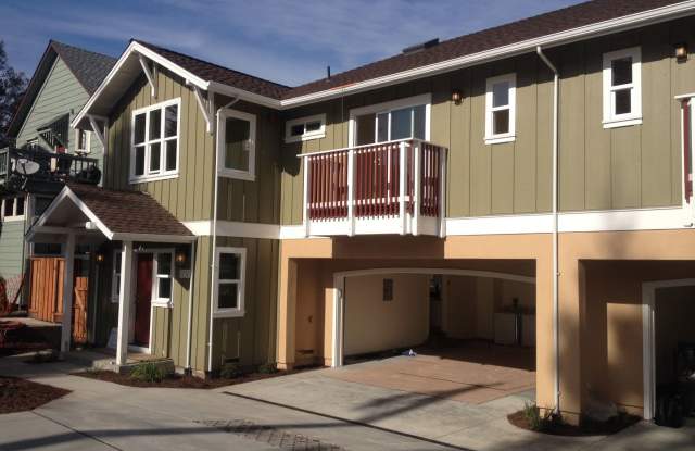 Newer LARGE Duplex! - 1250 River Street, Santa Cruz, CA 95060