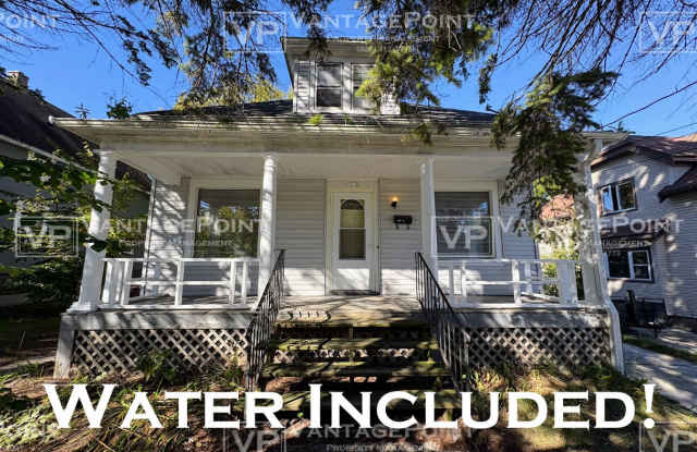 1218 South 16th Street - Lower Front Gallery 1