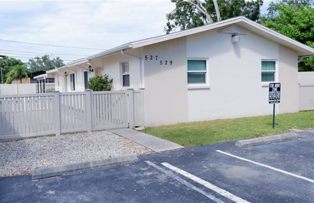 529 92ND AVENUE N - 529 92nd Avenue North, St. Petersburg, FL 33702