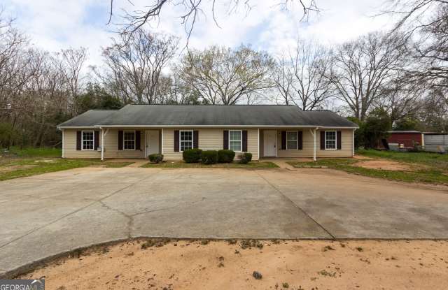 340 Holly - 340 Holly Street, Social Circle, GA 30025 340 Holly - 340 Holly Street, Social Circle, GA 30025