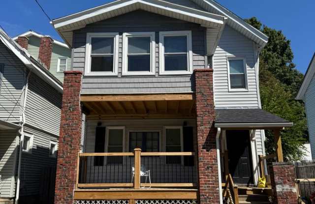 225 Liberty St #2 photos photos