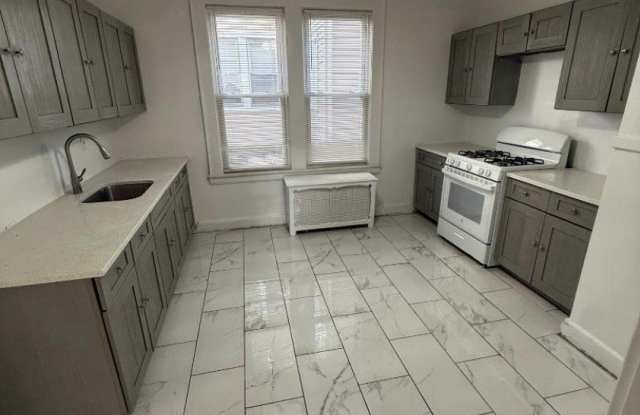 85 Sunnyside Ter photos photos