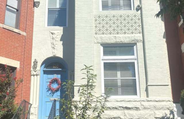 136 D STREET SE photos photos