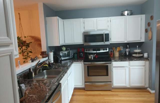 5622 GOSLING COURT Gallery 2