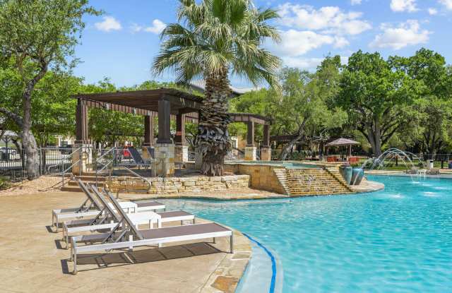 Platinum Shavano Oaks Gallery 4