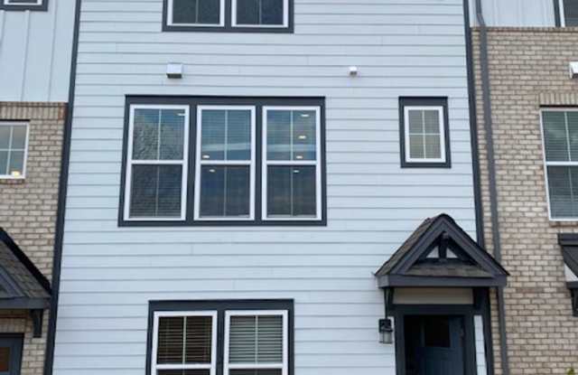Fantastic 3BR/2.5BA Townhome located in The Elm at Stonecrest photos photos