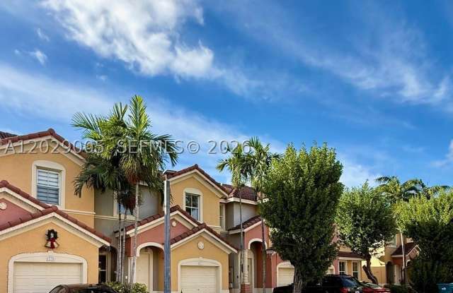 8528 SW 166th Pl Gallery 3