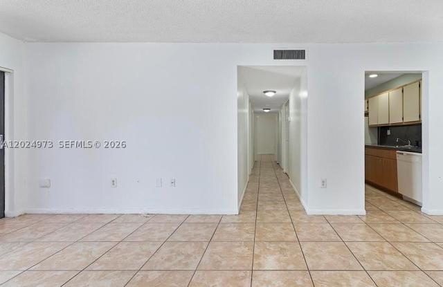 7403 SW 152nd Ave Gallery 4